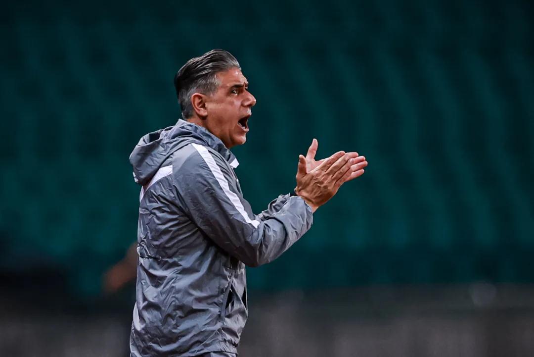 بث مباشر مباراة الزمالك وانيمبا الانشاهد اللقاء المثير بين العملاقين